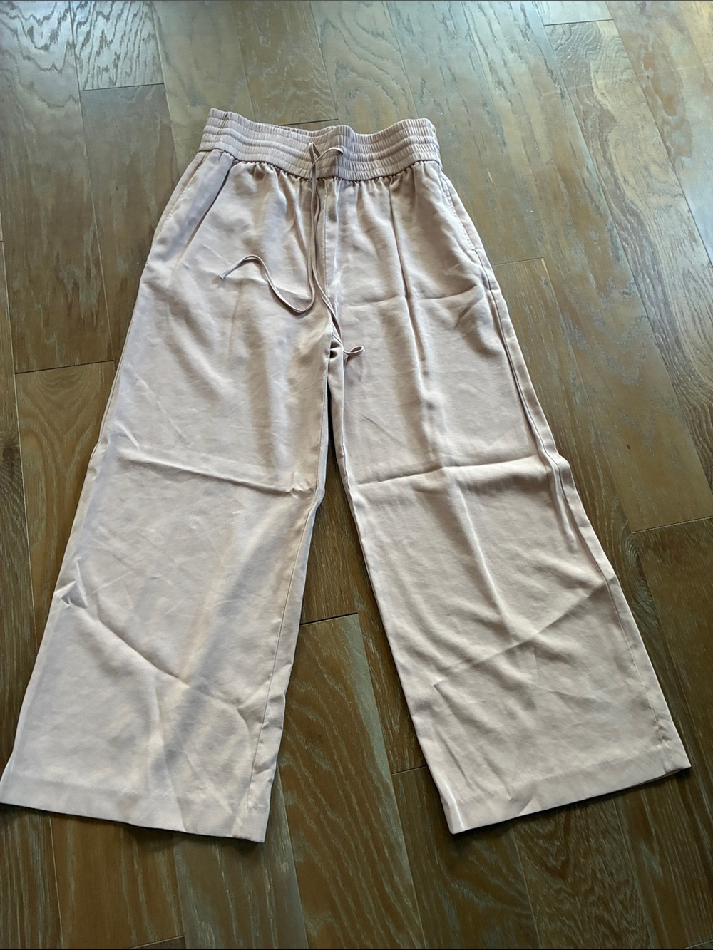 Relaxed Wide-Leg Drawstring Pants in Blush Pink